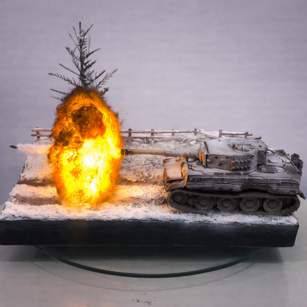 Diorama Terrestre Segunda Guerra Mundial – Blindado em Combate no Inverno (Miniatura Artesanal)