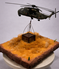 Diorama Militar Moderno – Helicóptero de Transporte em Operação de Carga no Deserto (Miniatura Artesanal)